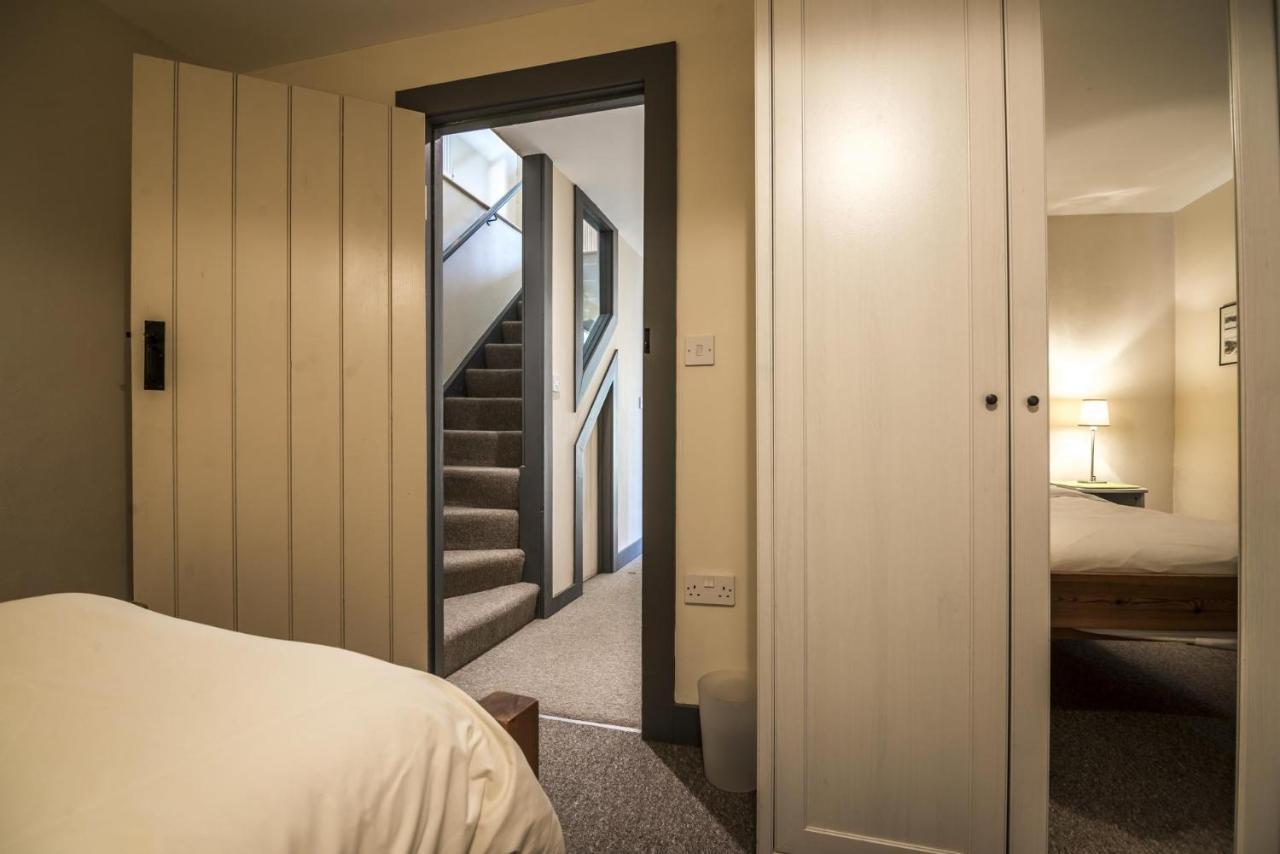 Rock Cottage - 3 Bedroom Holiday Home - Fishguard Exteriör bild
