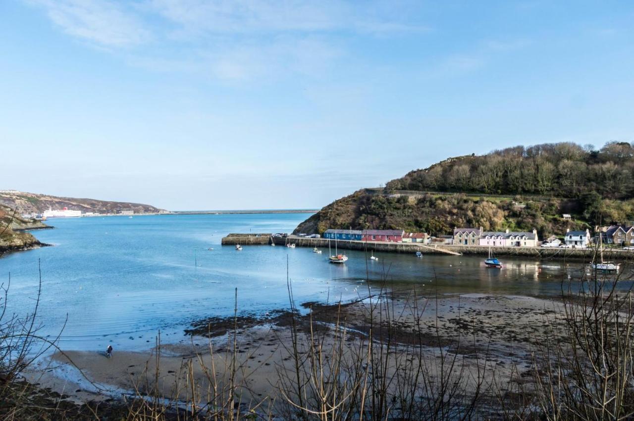 Rock Cottage - 3 Bedroom Holiday Home - Fishguard Exteriör bild